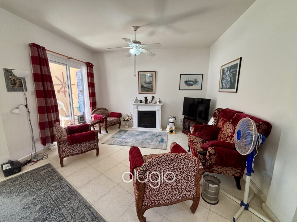 Semi Detached Villa For Sale in Universal