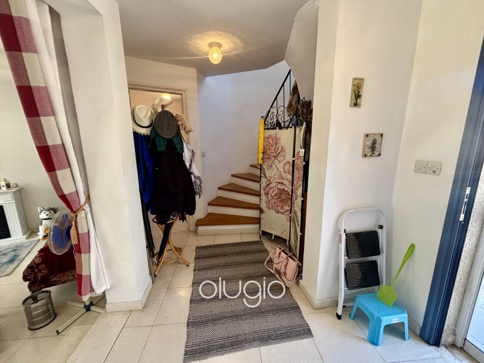 Semi Detached Villa For Sale in Universal