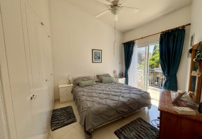 Semi Detached Villa For Sale in Universal