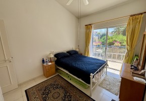 Semi Detached Villa For Sale in Universal