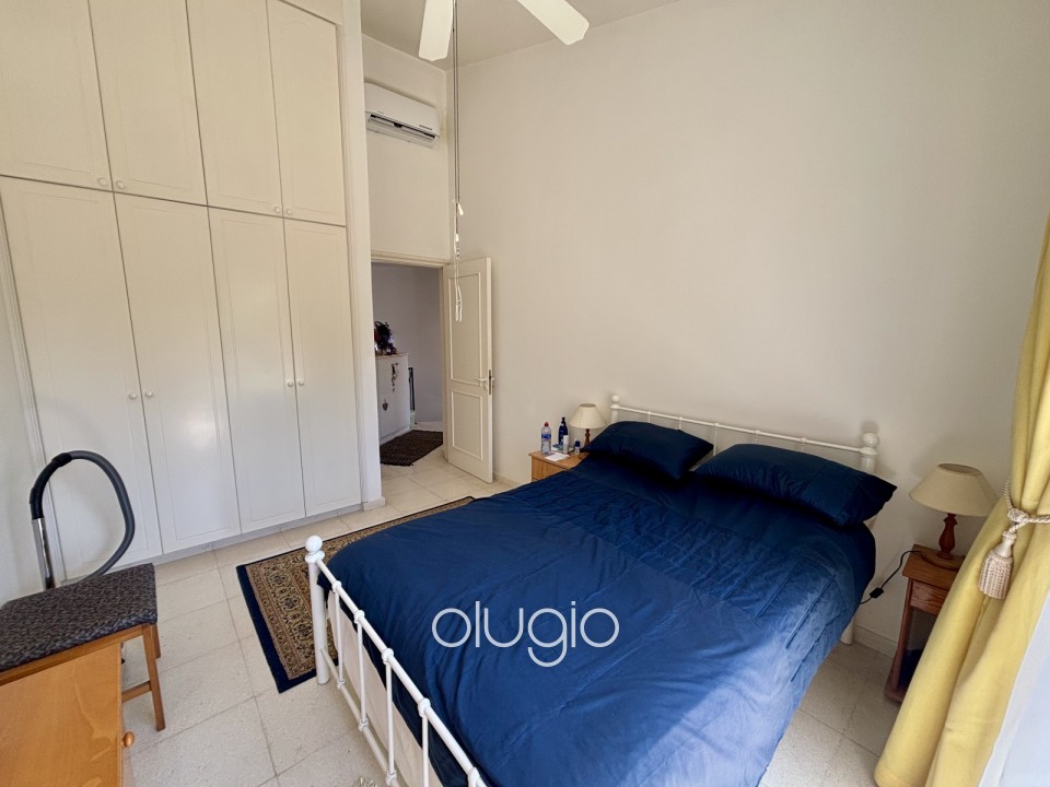 Semi Detached Villa For Sale in Universal