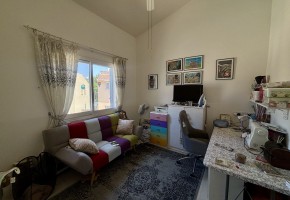 Semi Detached Villa For Sale in Universal