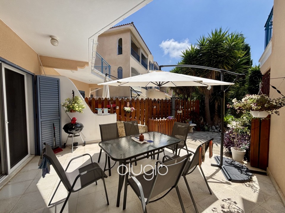 Semi Detached Villa For Sale in Universal