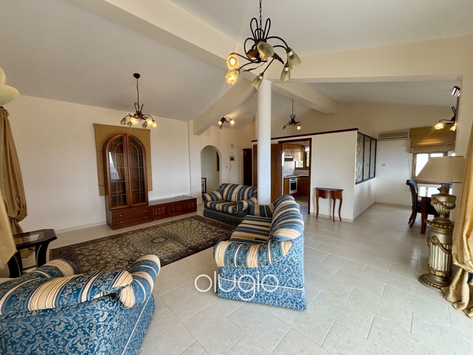Detached Villa For Sale in Peyia