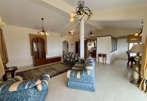 Detached Villa For Sale in Peyia