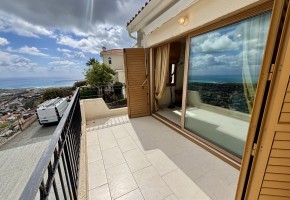Detached Villa For Sale in Peyia