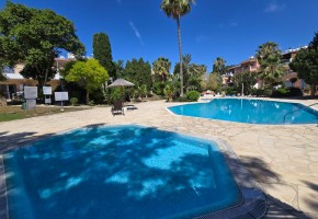 Semi Detached Villa For Sale in Universal