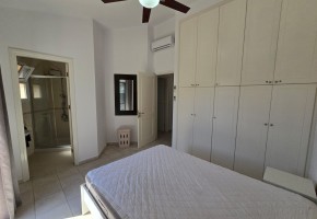 Semi Detached Villa For Sale in Universal