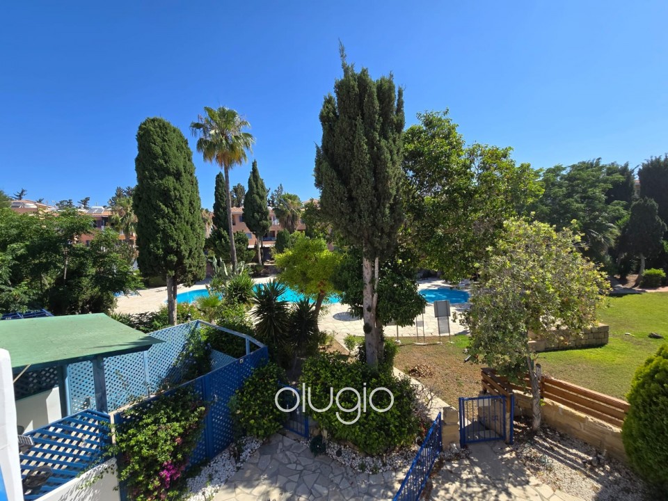 Semi Detached Villa For Sale in Universal