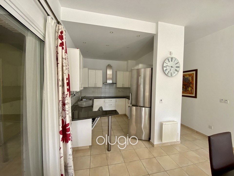 Detached Villa For Sale in Coral Bay