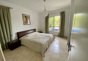 Detached Villa For Sale in Coral Bay