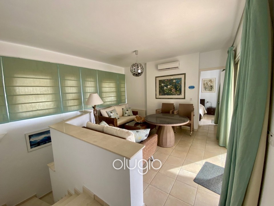 Detached Villa For Sale in Coral Bay