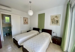 Detached Villa For Sale in Coral Bay