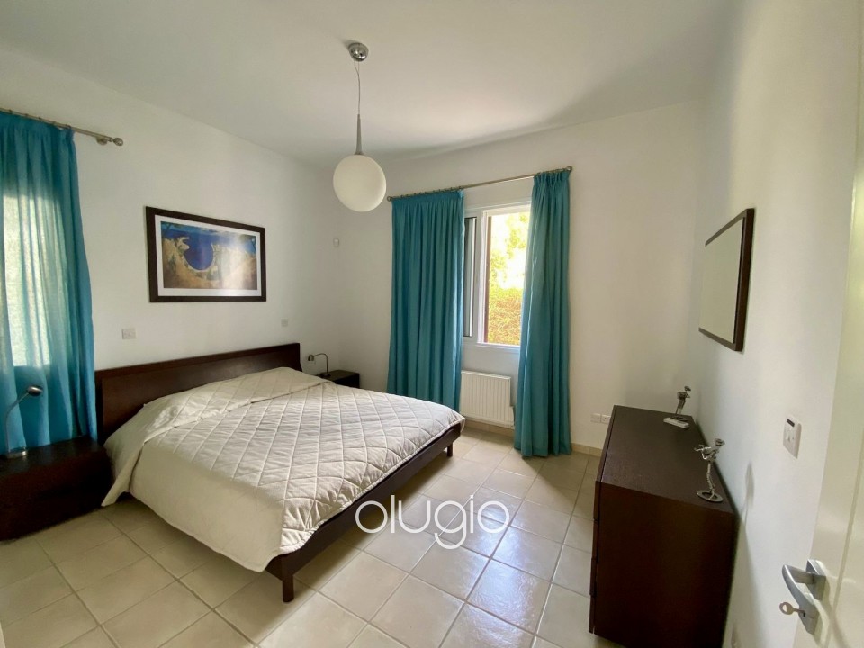 Detached Villa For Sale in Coral Bay