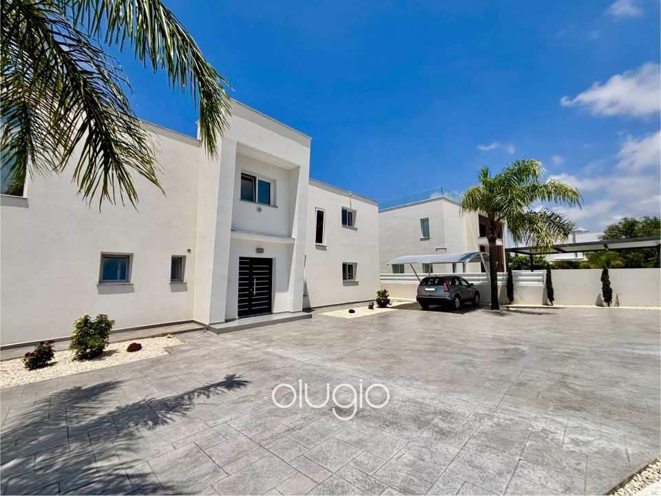 Detached Villa For Sale  in  Sea Caves - St.George