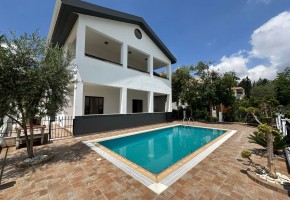 Detached Villa For Rent in Stroumpi, Paphos - SL24310