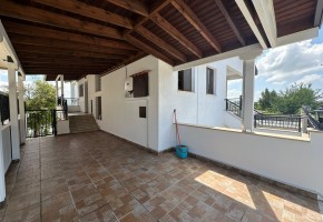 Detached Villa For Rent in Stroumpi