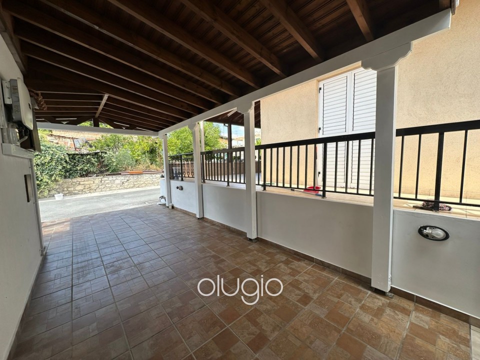 Detached Villa For Rent in Stroumpi