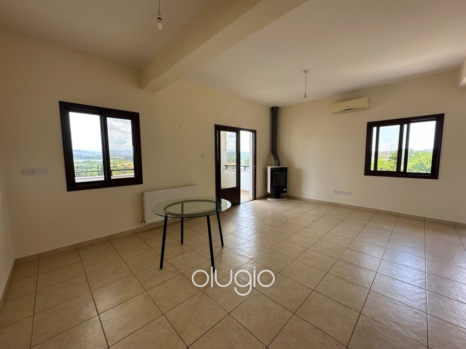 Detached Villa For Rent in Stroumpi