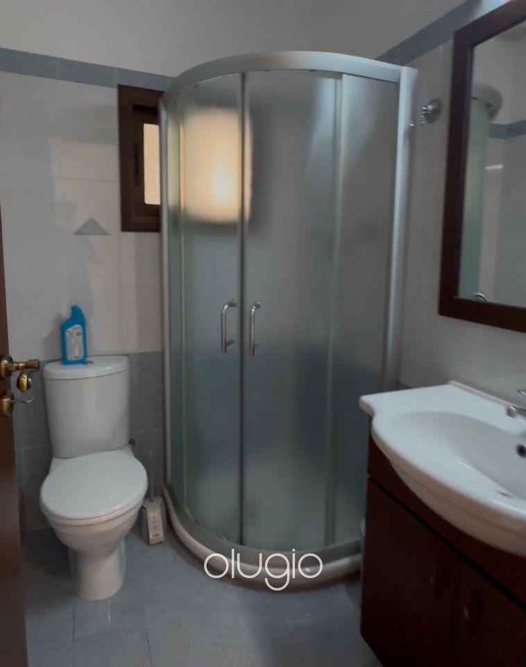 Detached Villa For Rent in Stroumpi