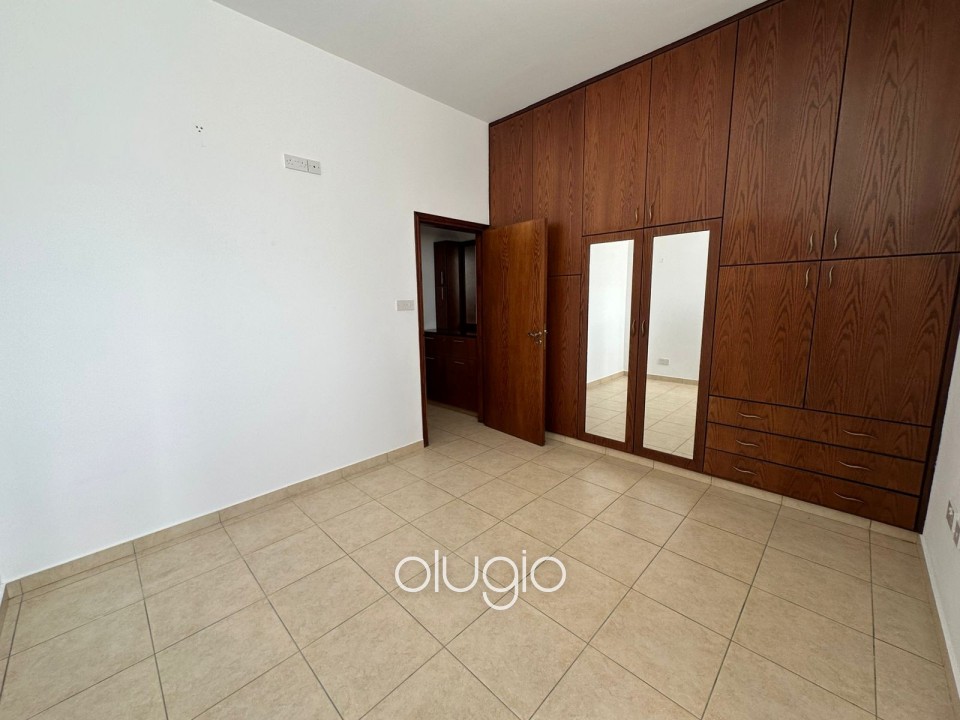 Detached Villa For Rent in Stroumpi