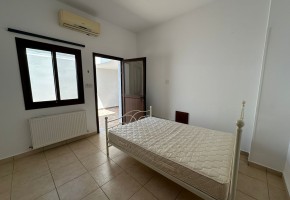 Detached Villa For Rent in Stroumpi