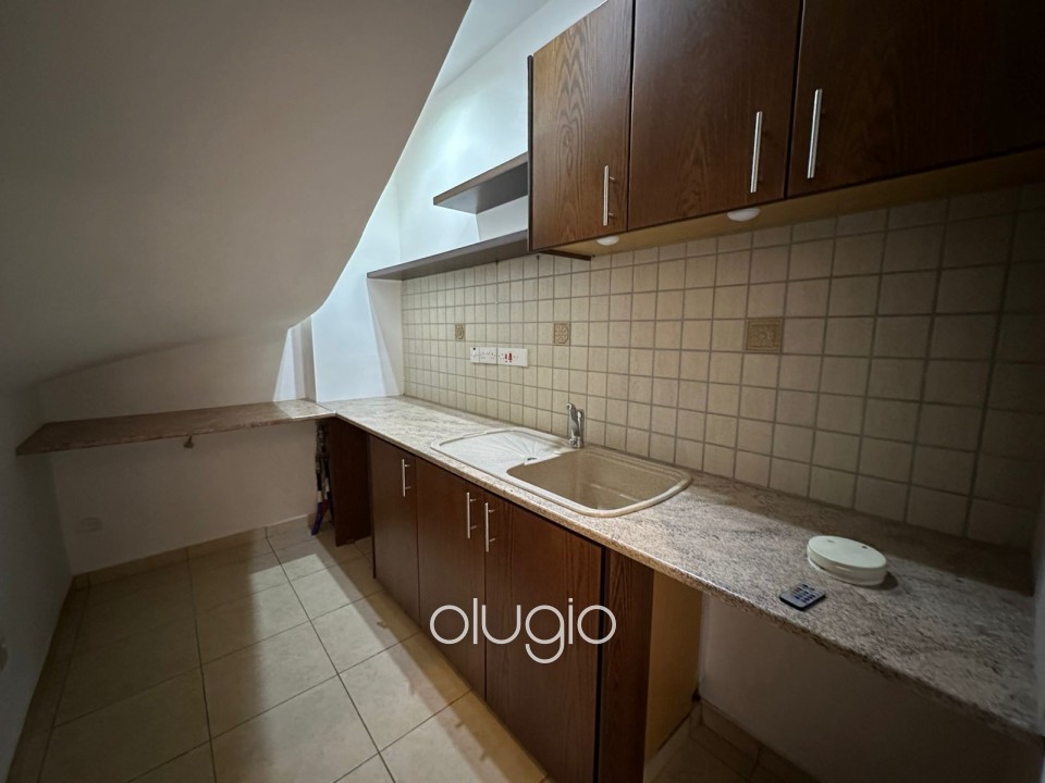 Detached Villa For Rent in Stroumpi