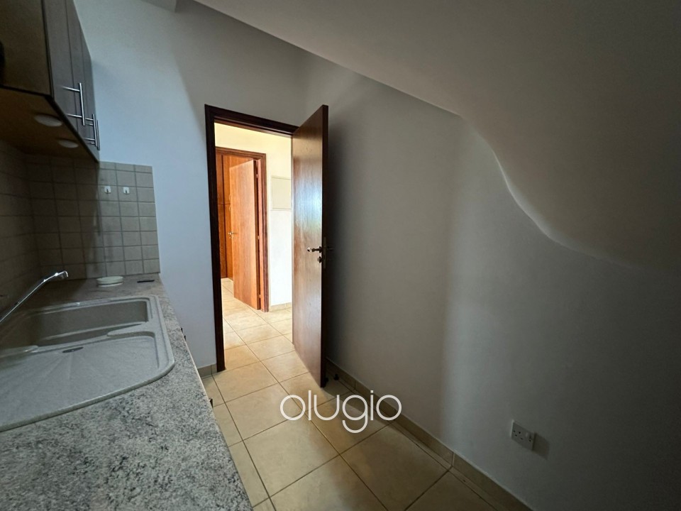 Detached Villa For Rent in Stroumpi