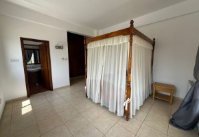Detached Villa For Rent in Stroumpi