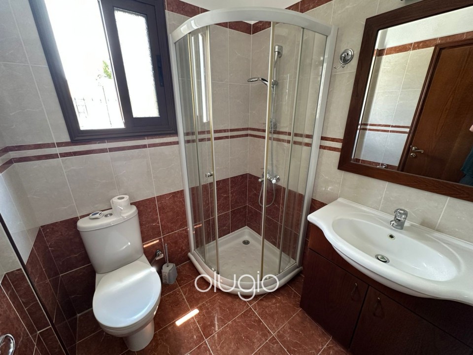 Detached Villa For Rent in Stroumpi