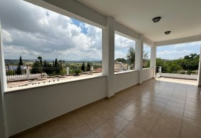 Detached Villa For Rent in Stroumpi