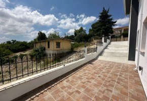 Detached Villa For Rent in Stroumpi