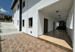 Detached Villa For Rent in Stroumpi