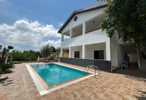 Detached Villa For Rent in Stroumpi