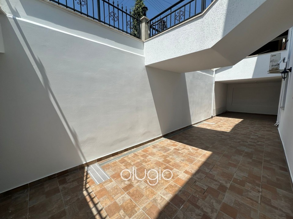 Detached Villa For Rent in Stroumpi