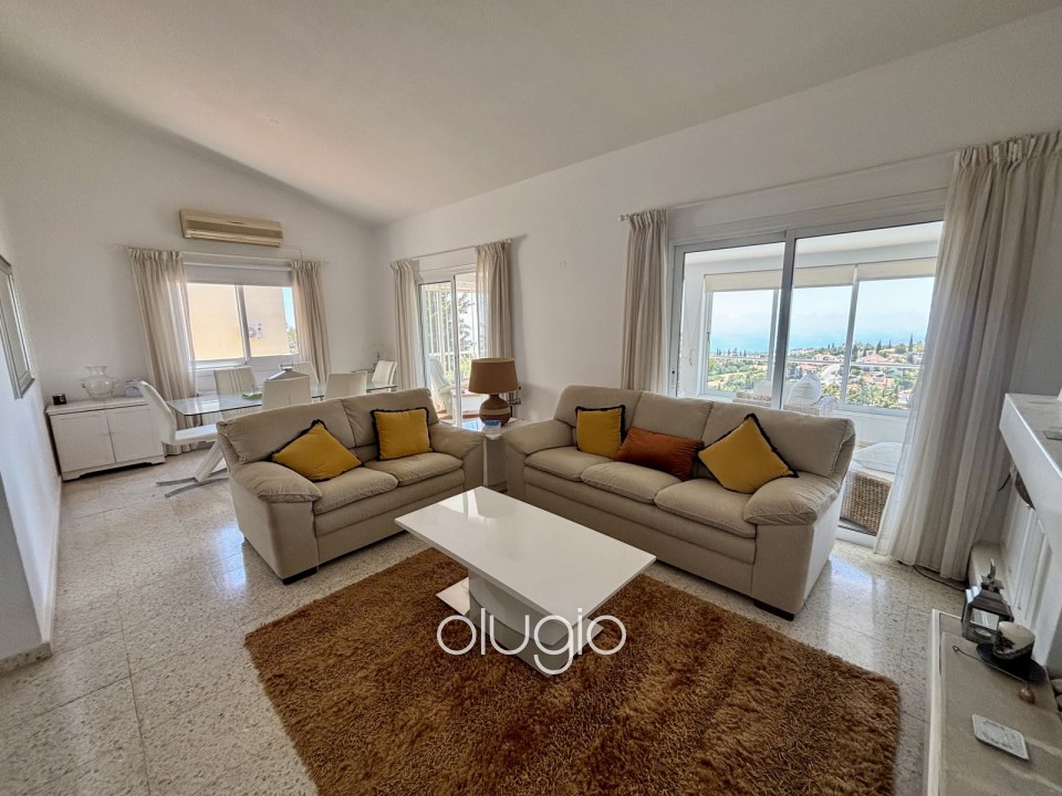 Detached Villa For Sale in Kamares - Tala
