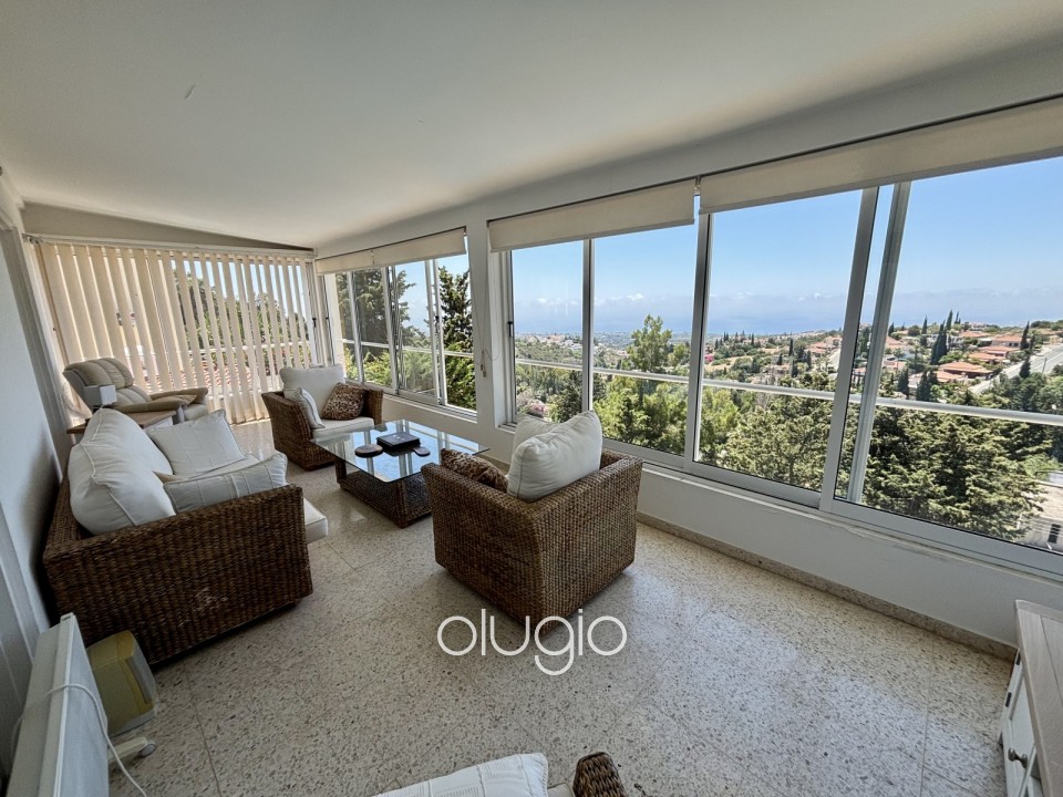 Detached Villa For Sale in Kamares - Tala