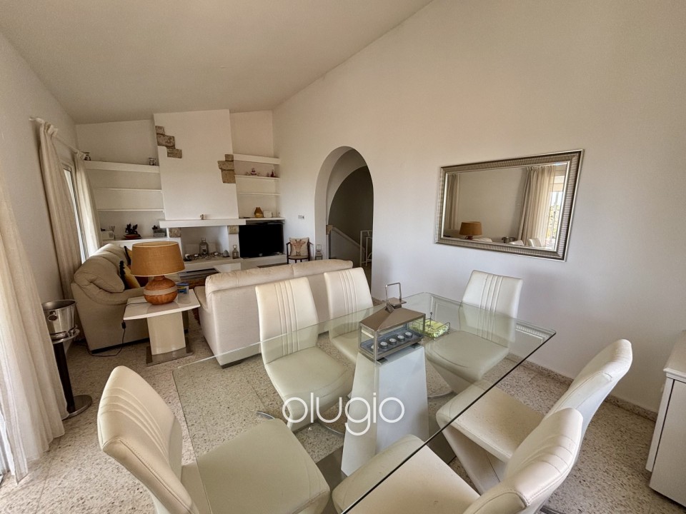 Detached Villa For Sale in Kamares - Tala