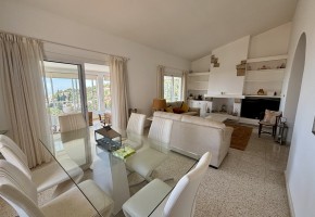 Detached Villa For Sale in Kamares - Tala