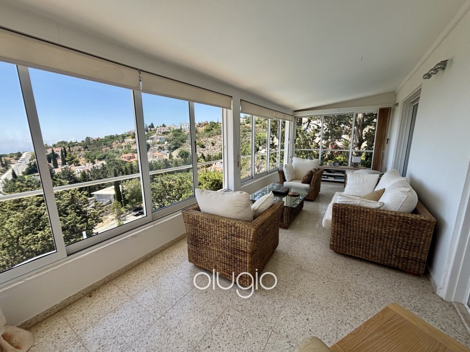 Detached Villa For Sale in Kamares - Tala