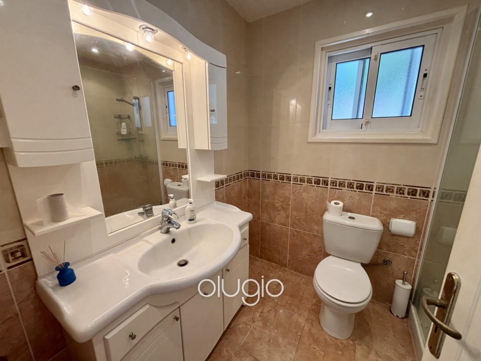 Detached Villa For Sale in Kamares - Tala