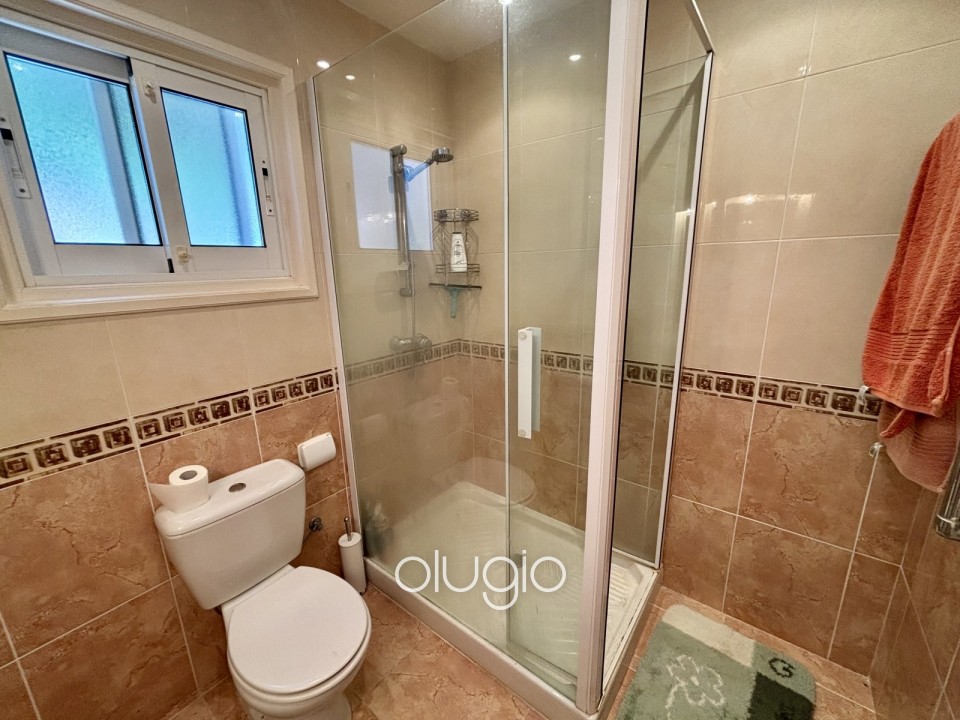 Detached Villa For Sale in Kamares - Tala