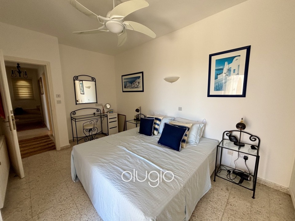 Detached Villa For Sale in Kamares - Tala