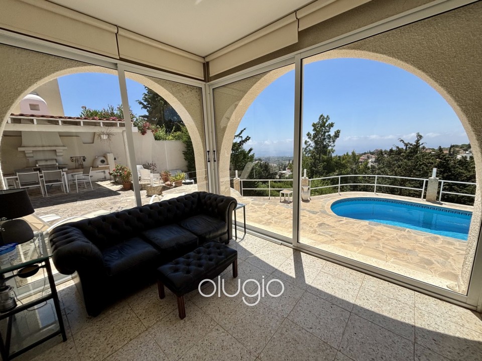 Detached Villa For Sale in Kamares - Tala