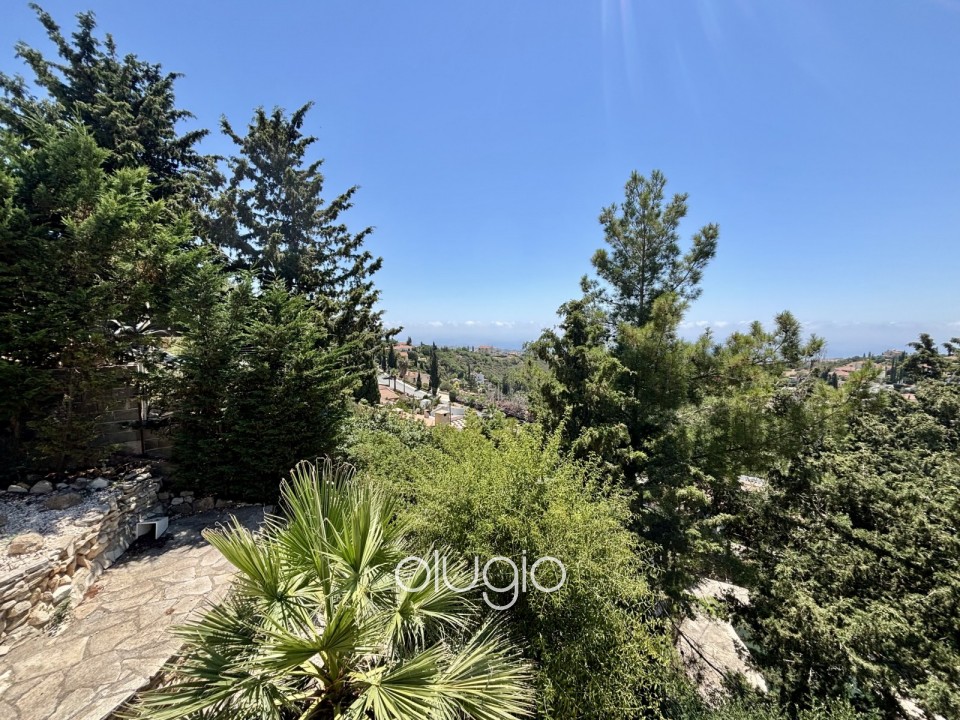 Detached Villa For Sale in Kamares - Tala
