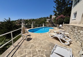 Detached Villa For Sale in Kamares - Tala