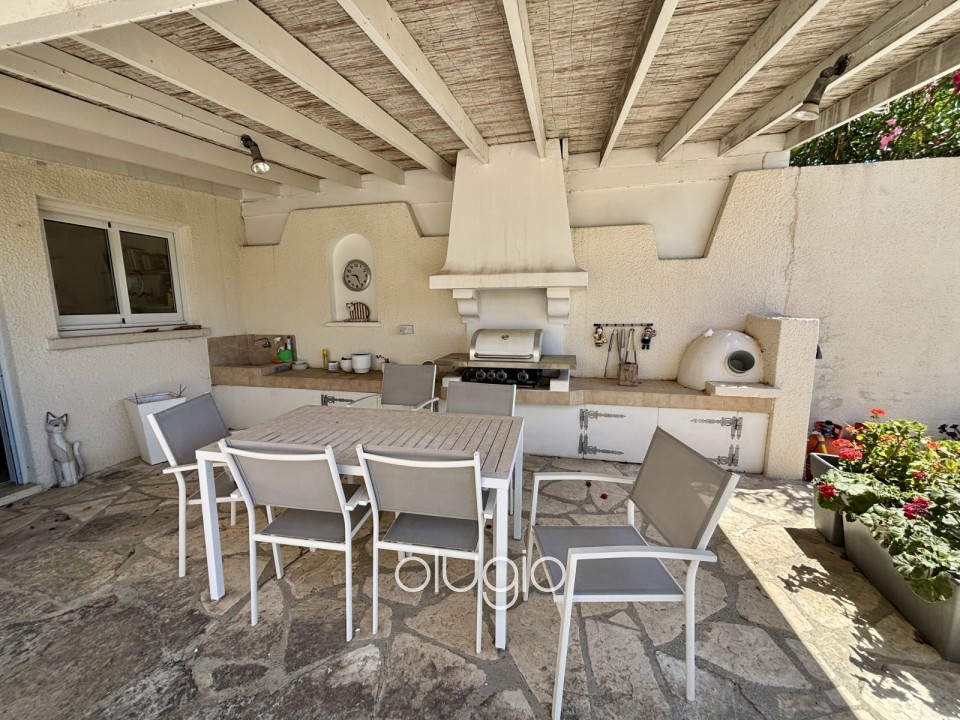Detached Villa For Sale in Kamares - Tala