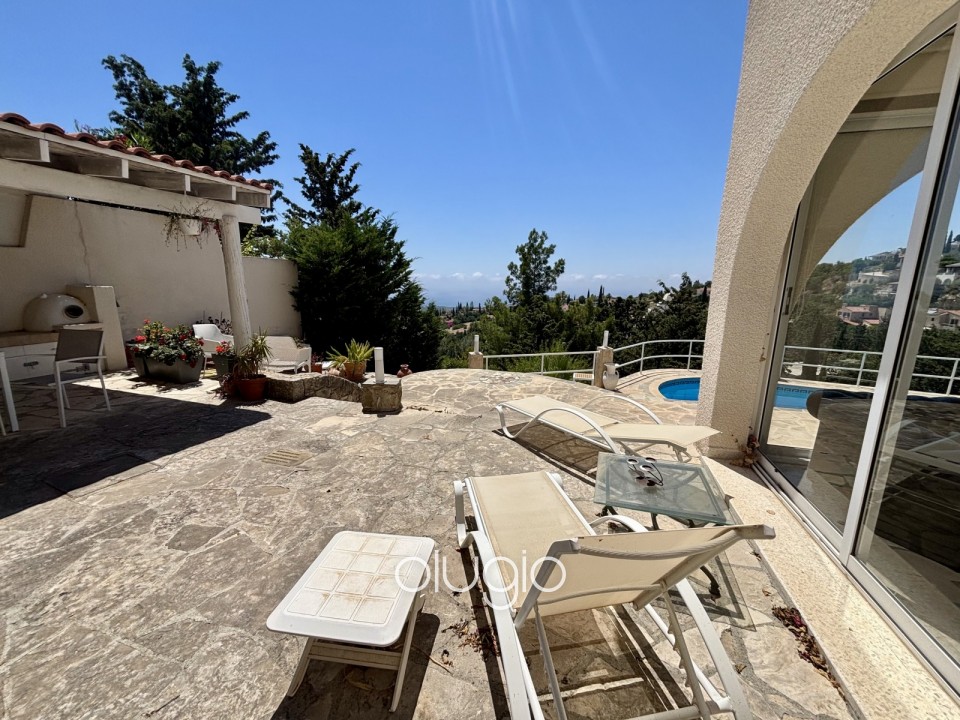 Detached Villa For Sale in Kamares - Tala