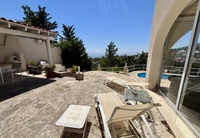 Detached Villa For Sale in Kamares - Tala