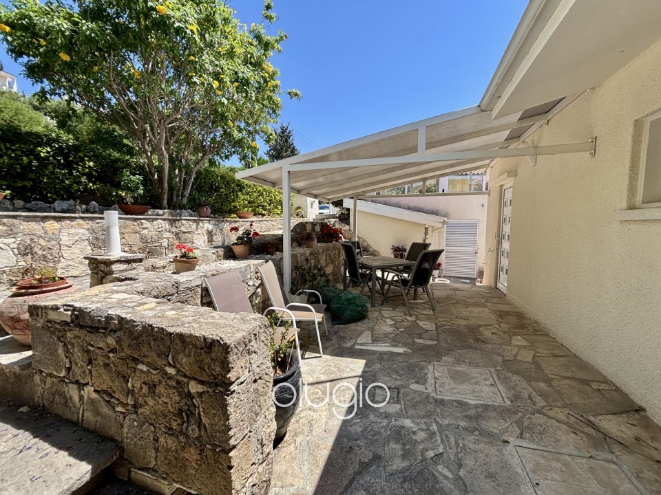 Detached Villa For Sale in Kamares - Tala